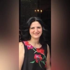 Meet your Posher, Araxi